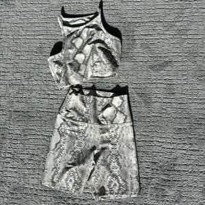 Beach riot snake set